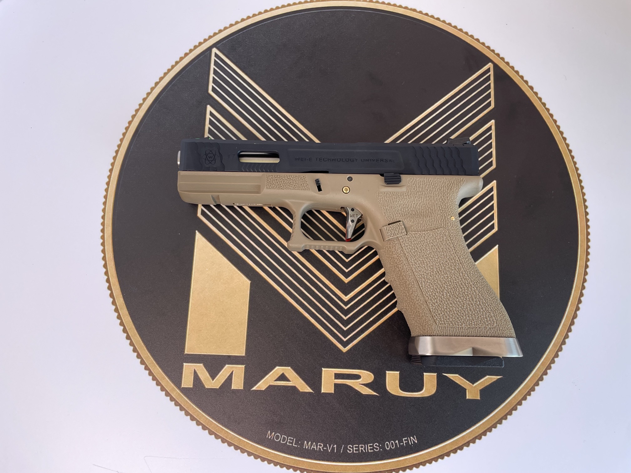 WE G17 T2 Black/Silver/Tan (WE-G001WET-2)